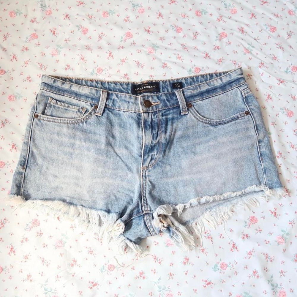 lucky brand distressed cutoff denim shorts light wash y2k